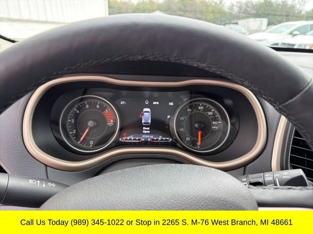 Used 2018 Jeep Cherokee Limited w/ Technology Group image 15