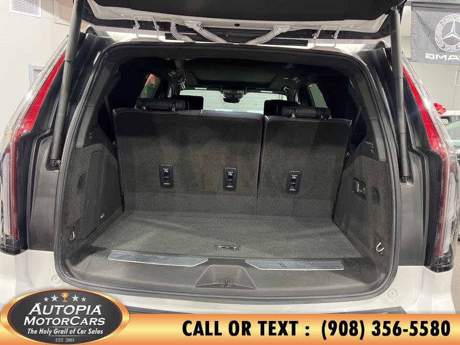Used 2024 Cadillac Escalade Premium Luxury image 21