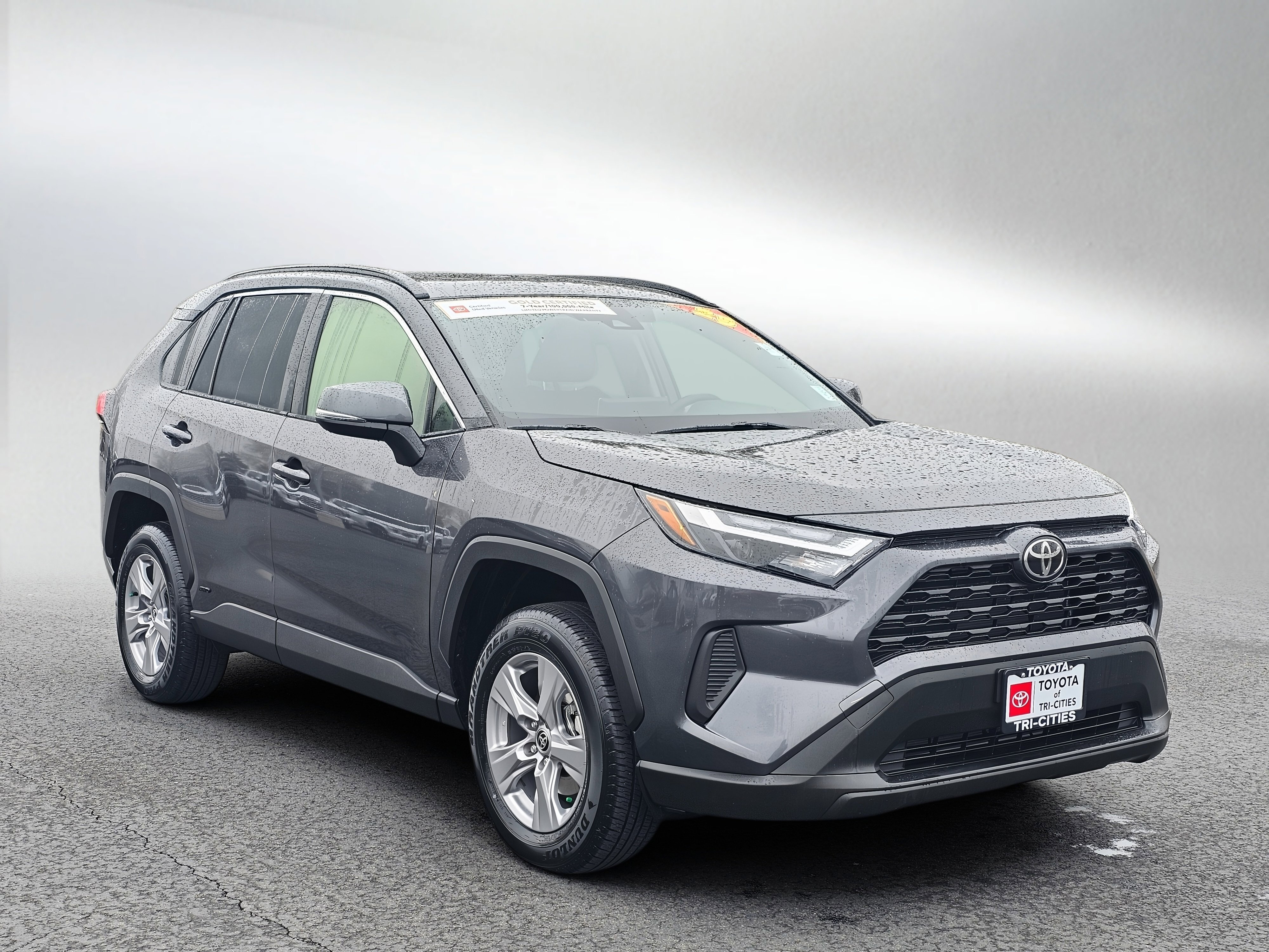 Used 2025 Toyota RAV4 XLE w/ Convenience Package image 7