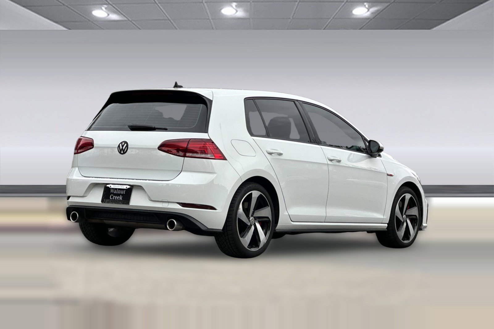 Used 2019 Volkswagen GTI SE w/ SE Experience Package image 8