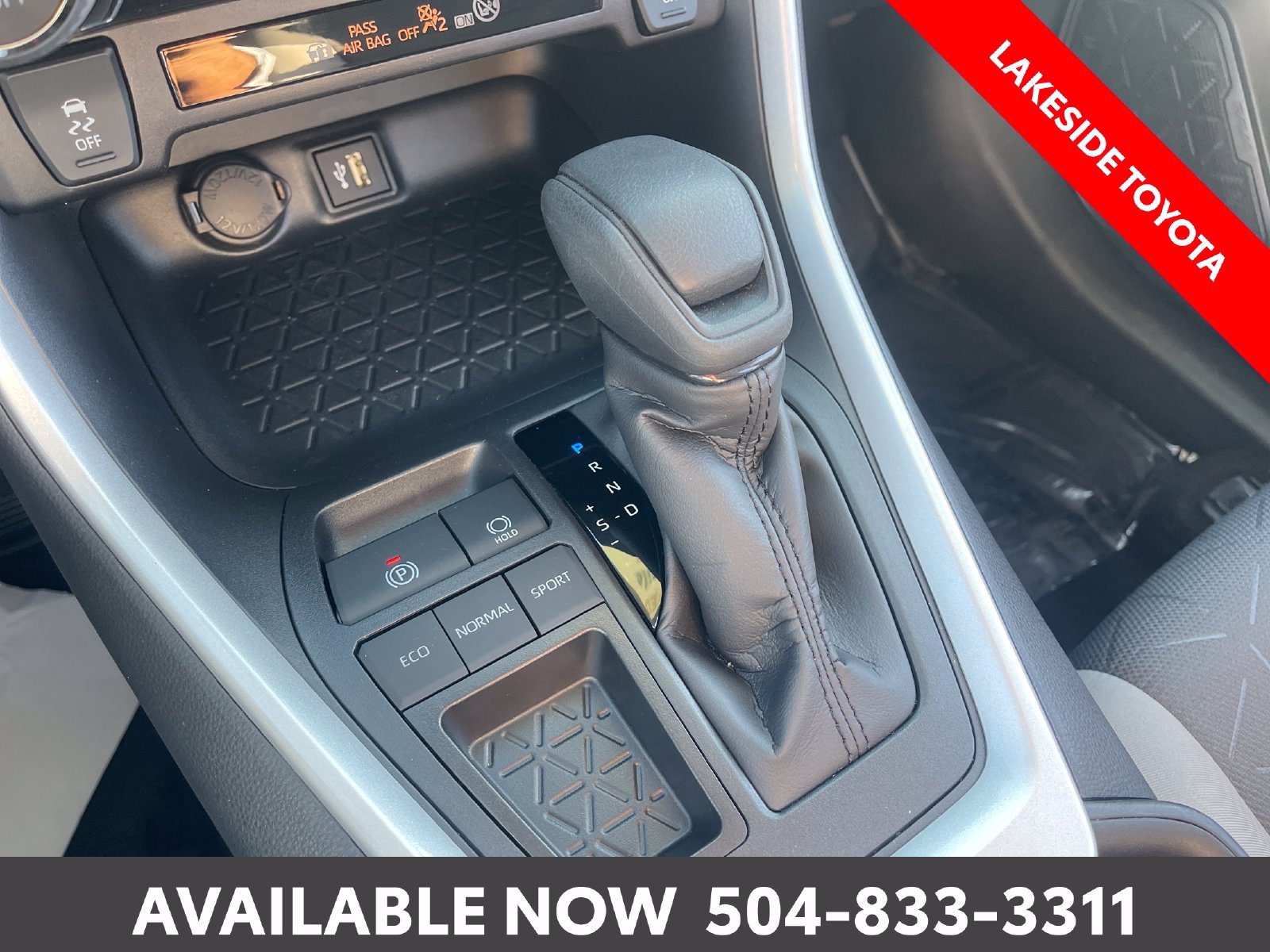 Certified 2025 Toyota RAV4 XLE w/ Convenience Package FWD image 32