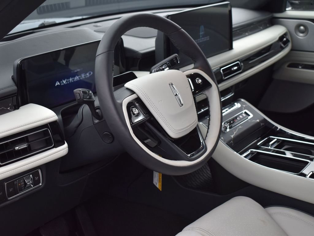 New 2026 Lincoln Aviator Black Label w/ Dynamic Handling Package image 8