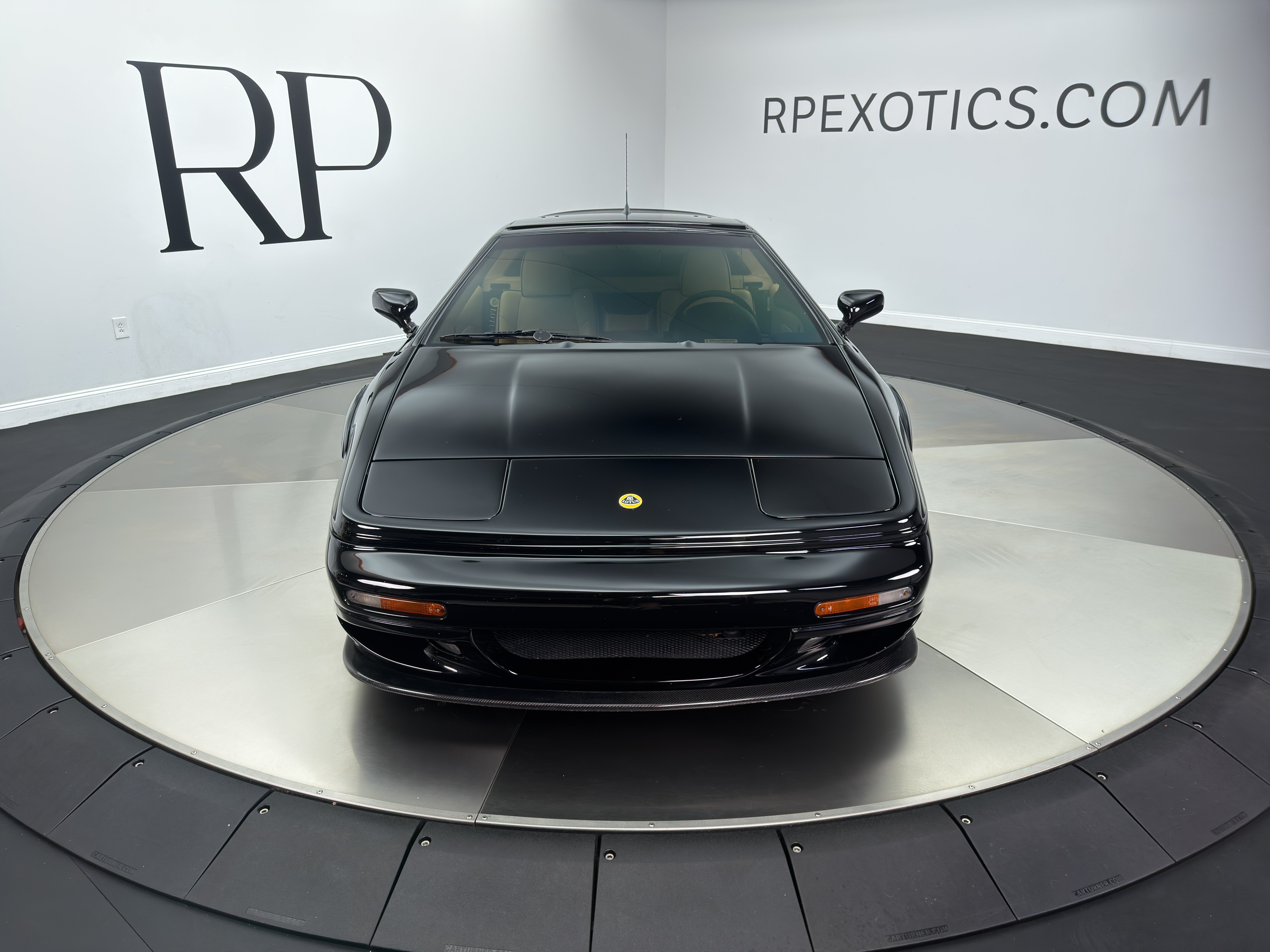 Used 2002 Lotus Esprit RWD image 2