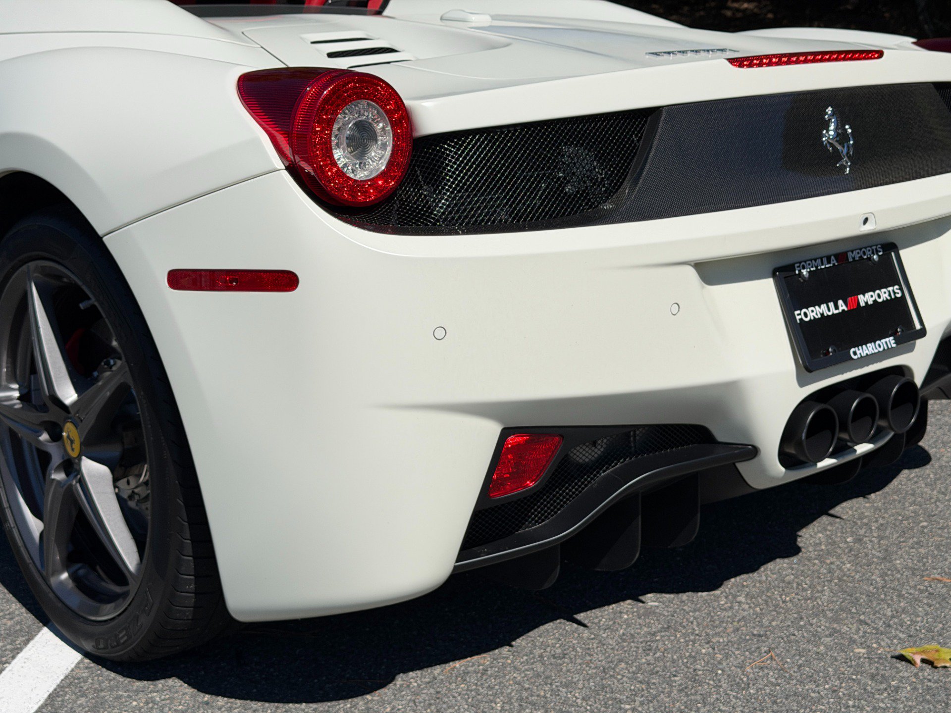 Used 2015 Ferrari 458 Spider RWD image 27