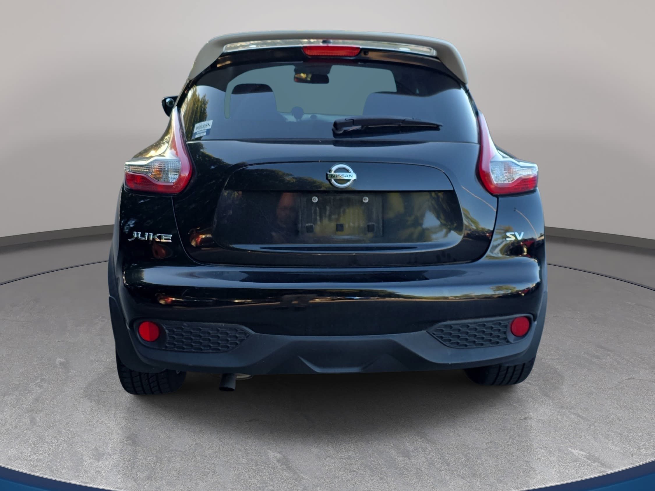 Used 2017 Nissan Juke SV FWD image 2