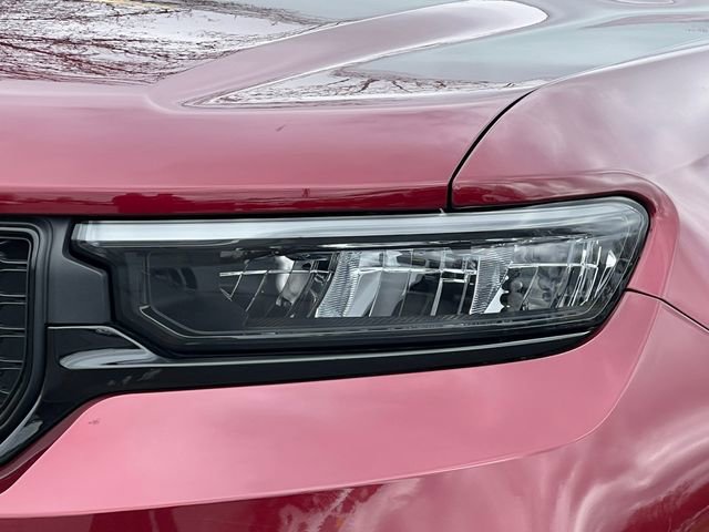 Used 2024 Jeep Grand Cherokee Altitude image 40