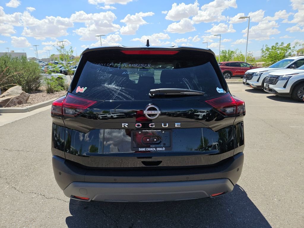 Used 2023 Nissan Rogue S image 6
