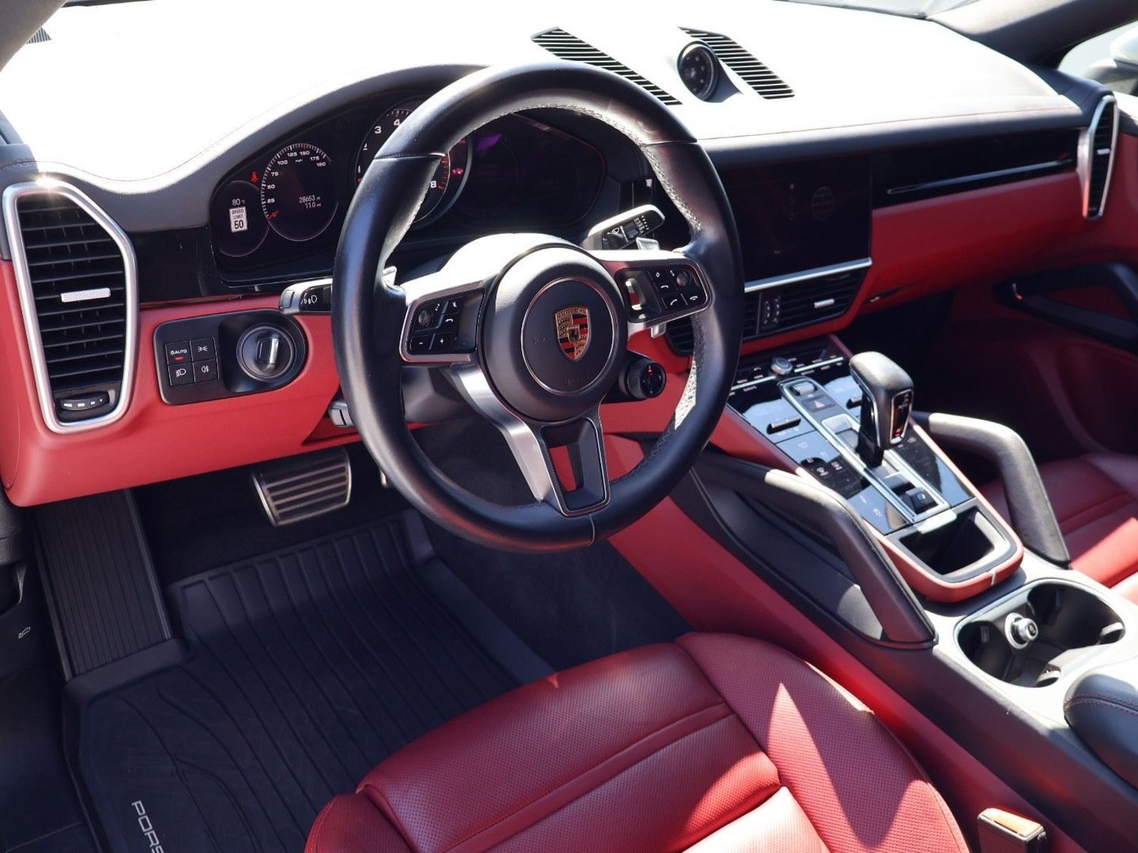Certified 2023 Porsche Cayenne S w/ Premium Package Plus AWD/4WD image 4