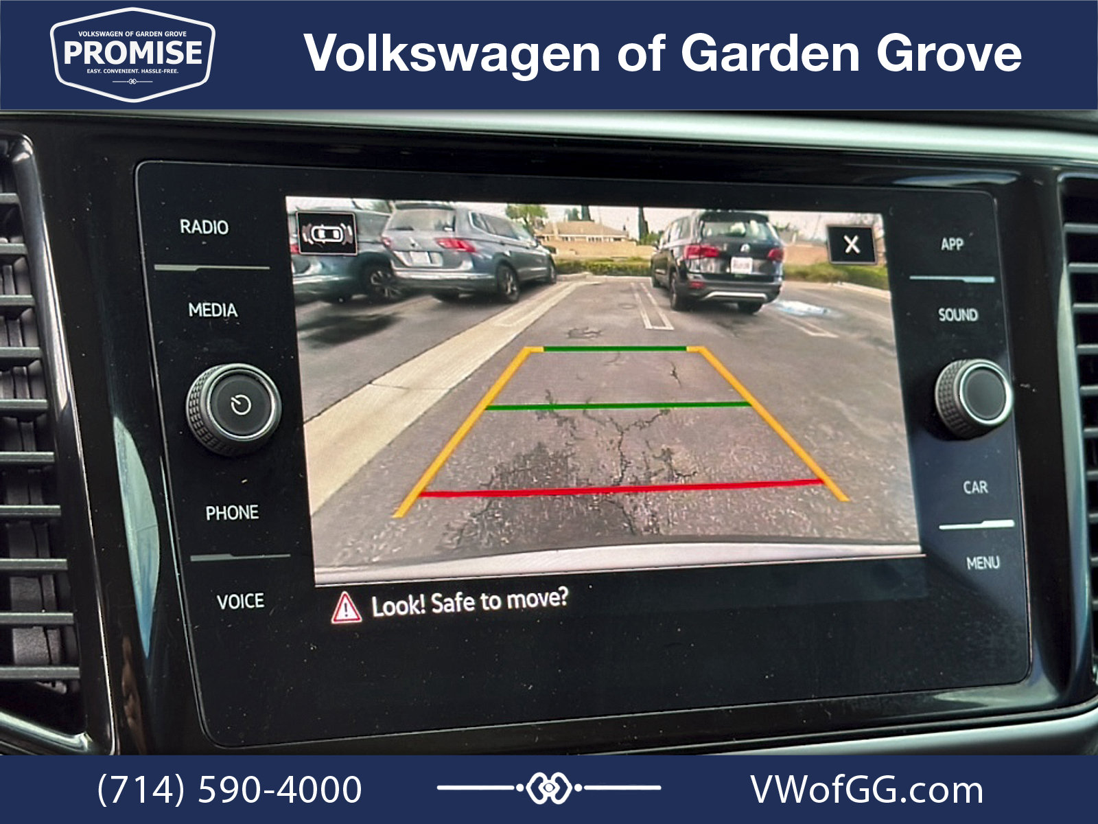 Used 2023 Volkswagen Atlas SE w/ Panoramic Sunroof Package FWD image 25