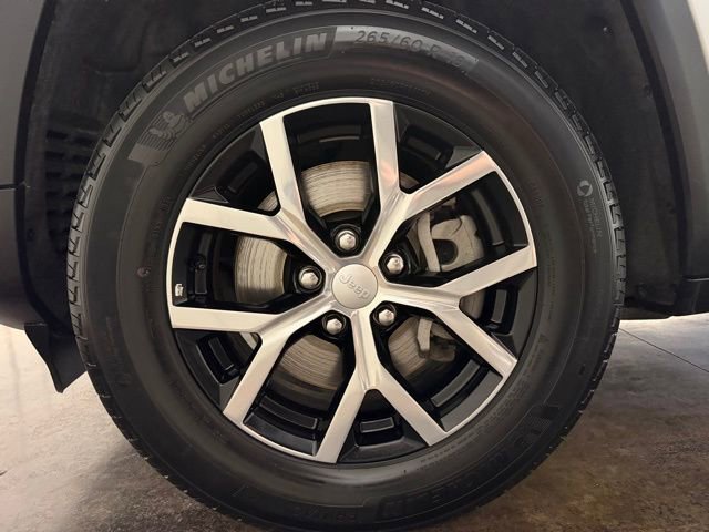 Used 2024 Jeep Grand Cherokee L Limited w/ Luxury Tech Group II AWD/4WD image 10