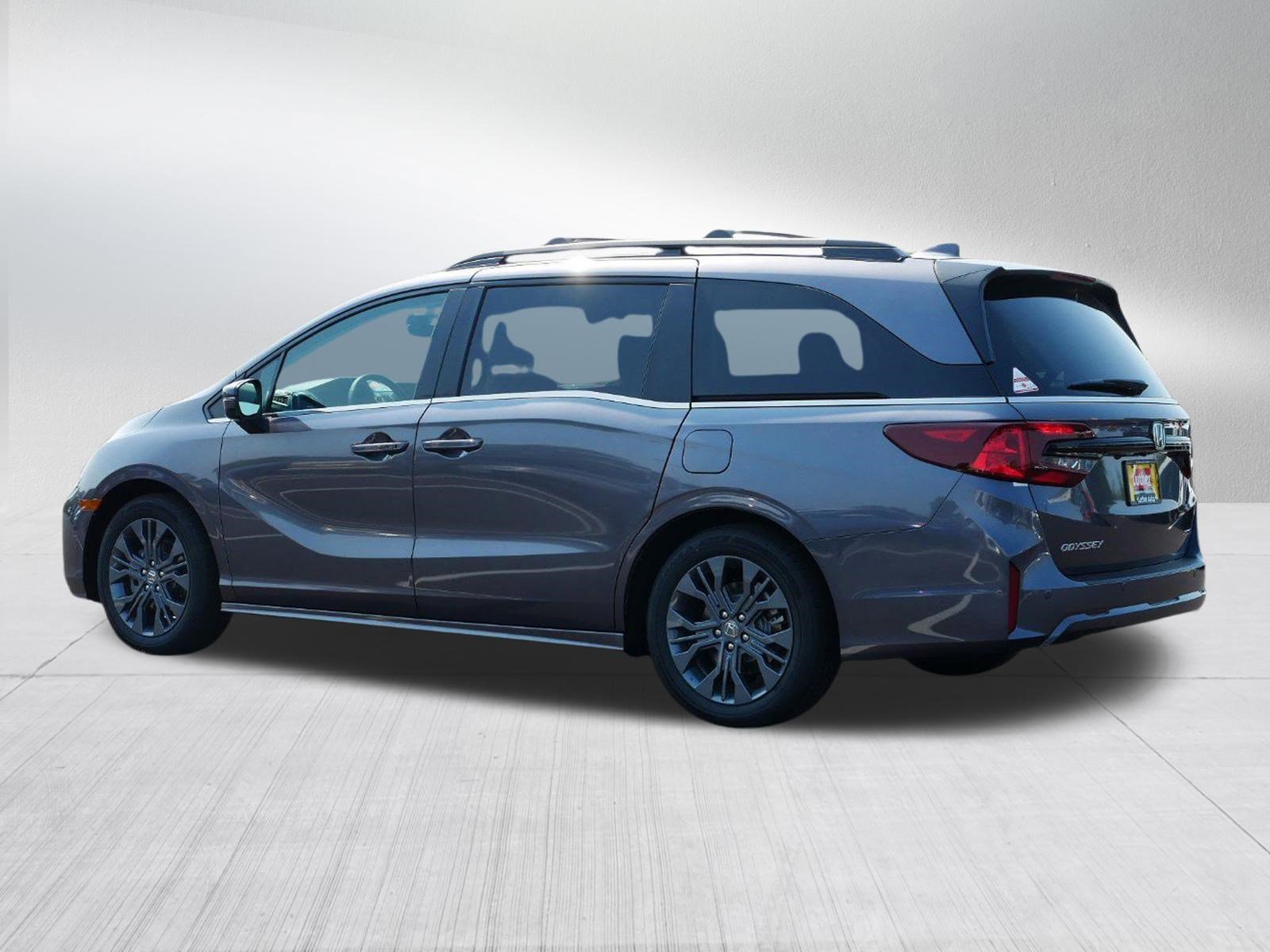 New 2026 Honda Odyssey Touring image 5