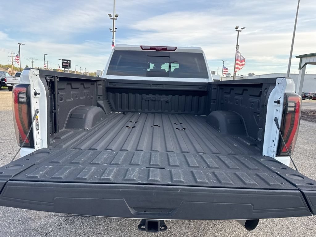 Used 2024 GMC Sierra 2500 AT4 w/ AT4 Premium Plus Package AWD/4WD image 25
