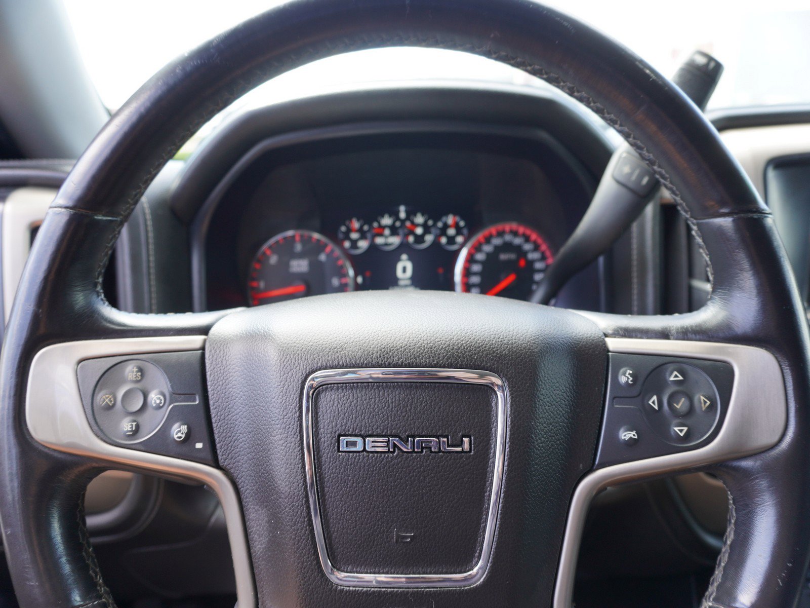 Used 2014 GMC Sierra 1500 Denali w/ Suspension Package, Off-Road AWD/4WD image 22