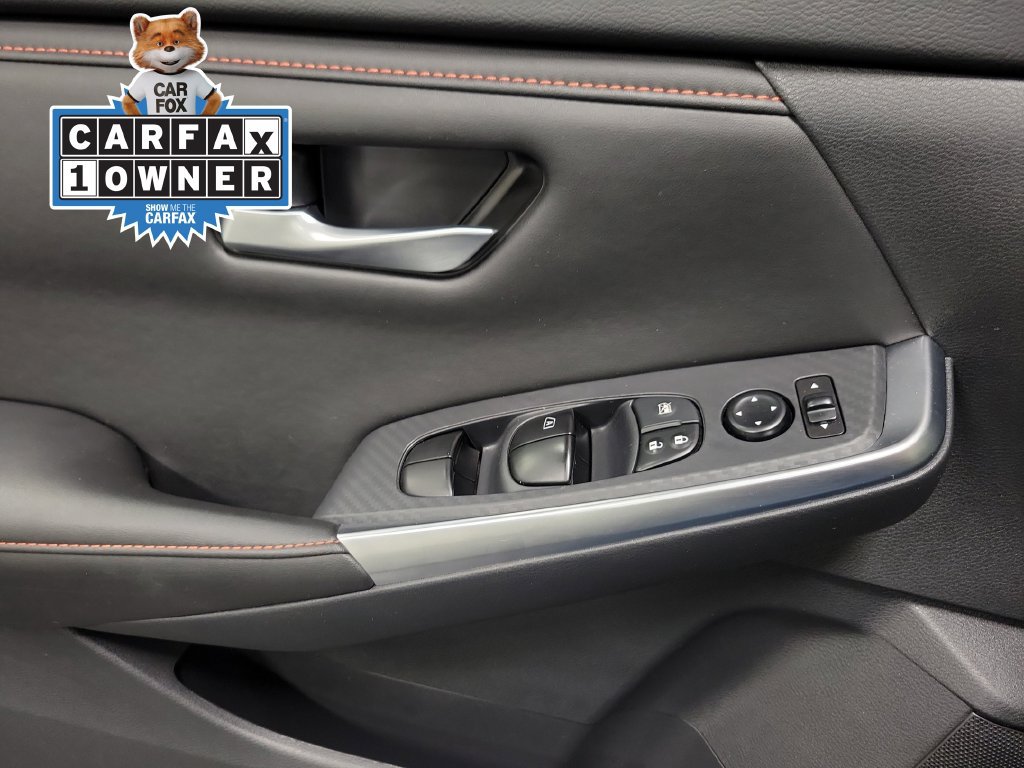 Used 2025 Nissan Sentra SR FWD image 27