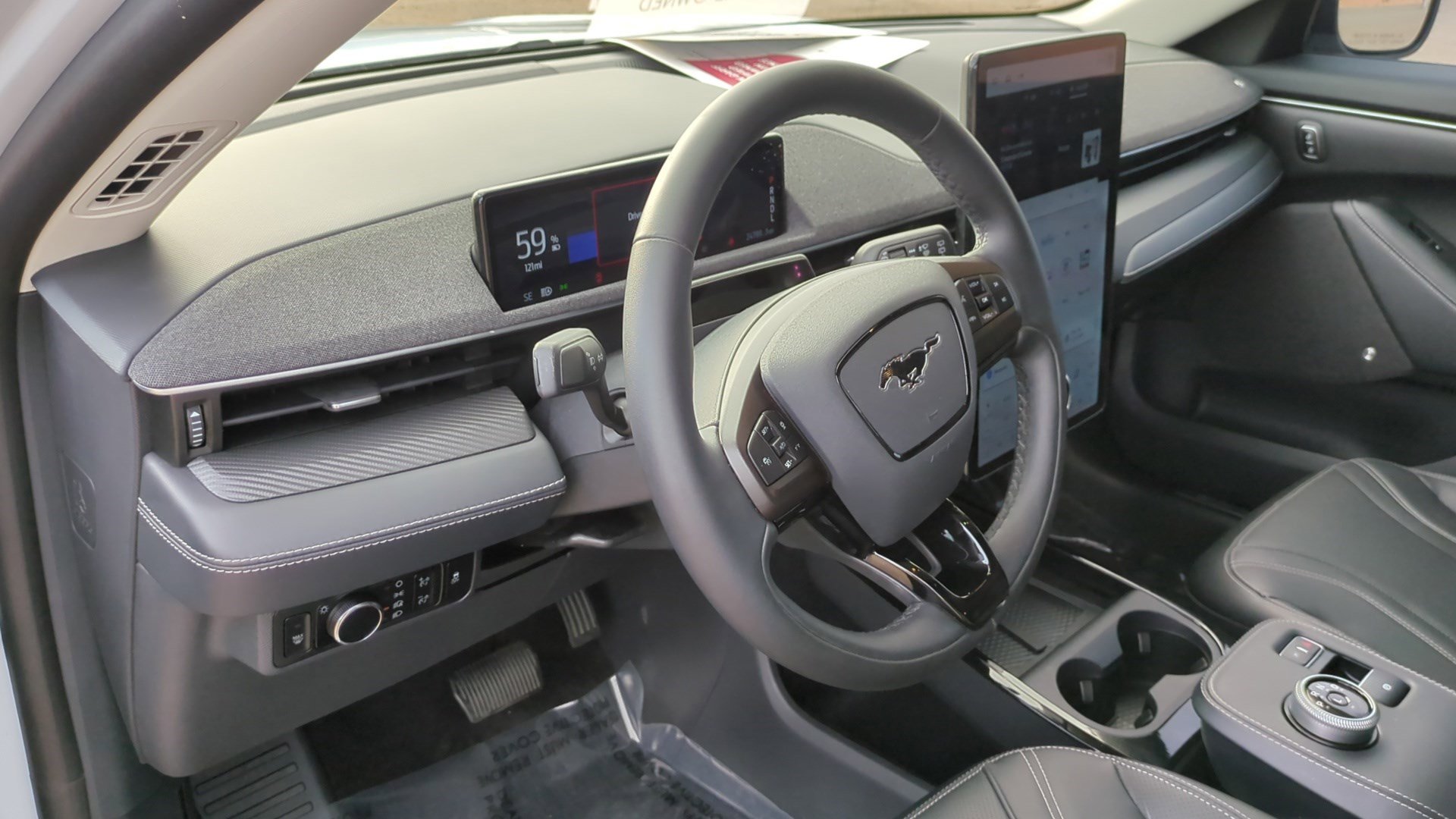 Used 2023 Ford Mustang Mach-E Premium image 14