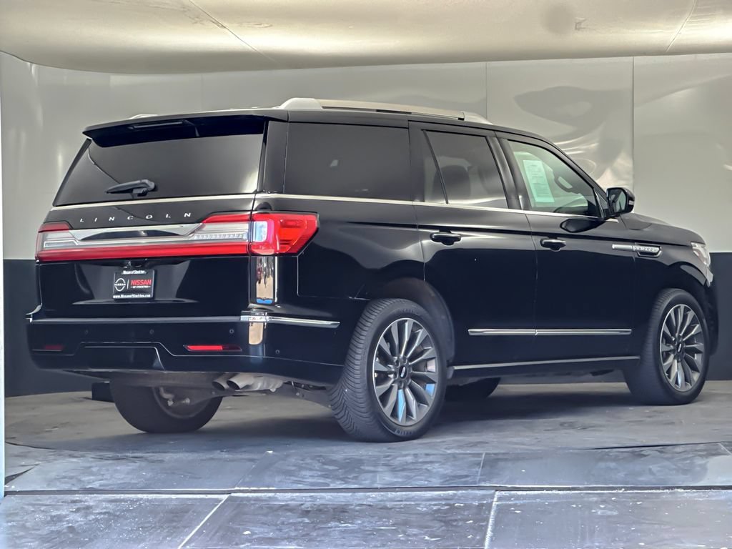 Used 2020 Lincoln Navigator Reserve w/ Luxury Package AWD/4WD image 3
