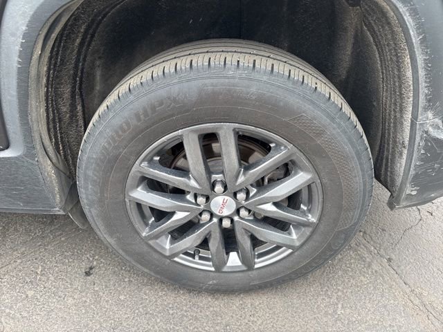 Used 2017 GMC Acadia SLT image 6