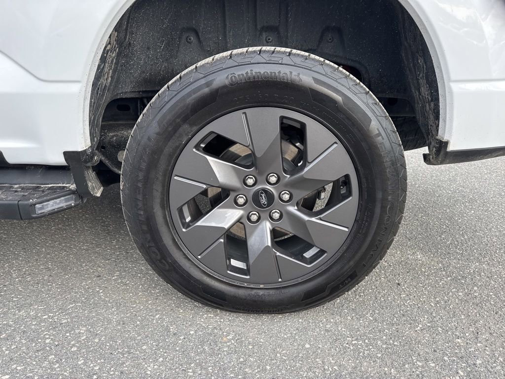 Used 2022 Ford F150 Lightning Lariat w/ Equipment Group 511A High image 33