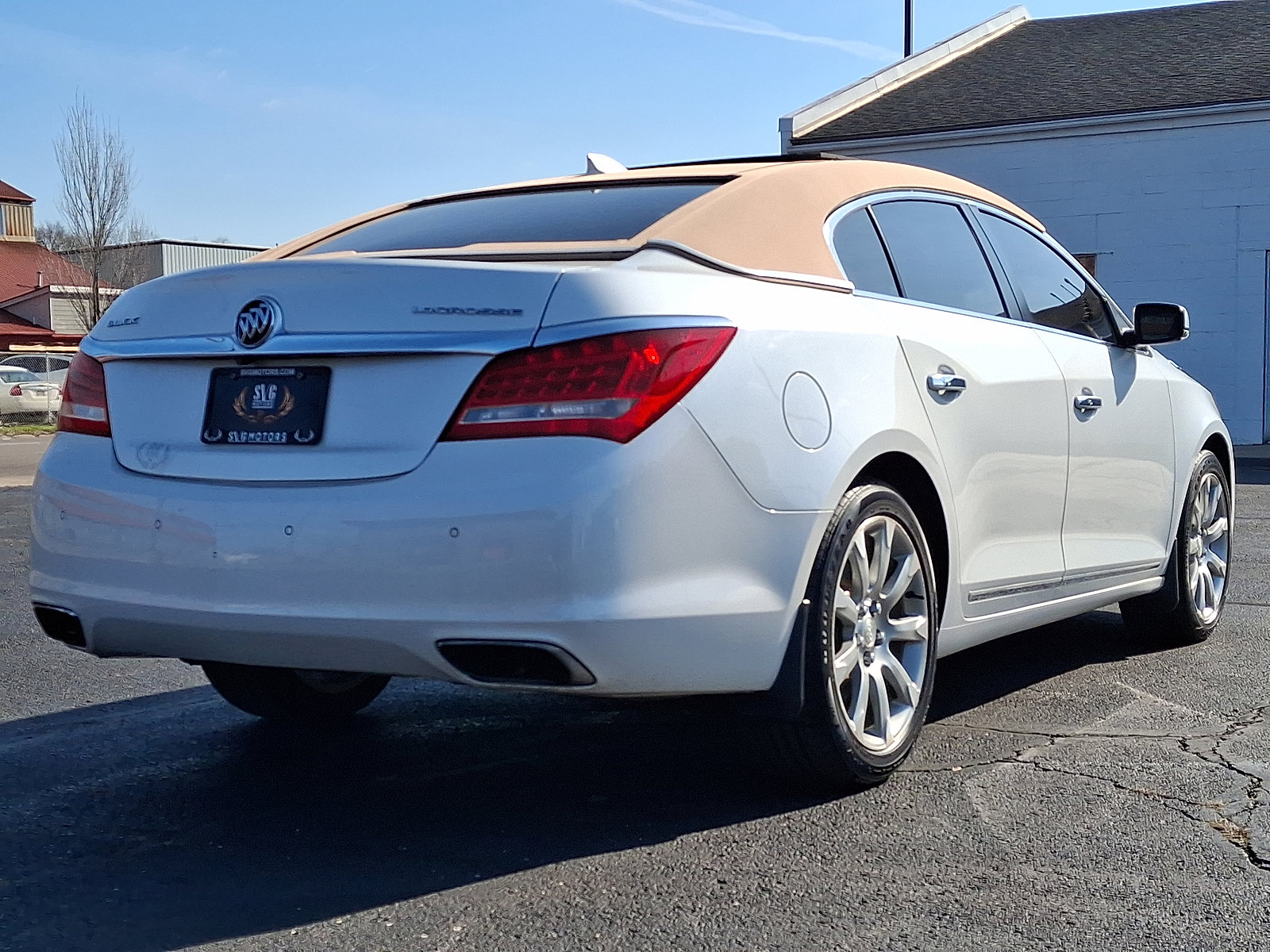 Used 2016 Buick LaCrosse Premium w/ Driver Confidence Package #1 FWD image 17