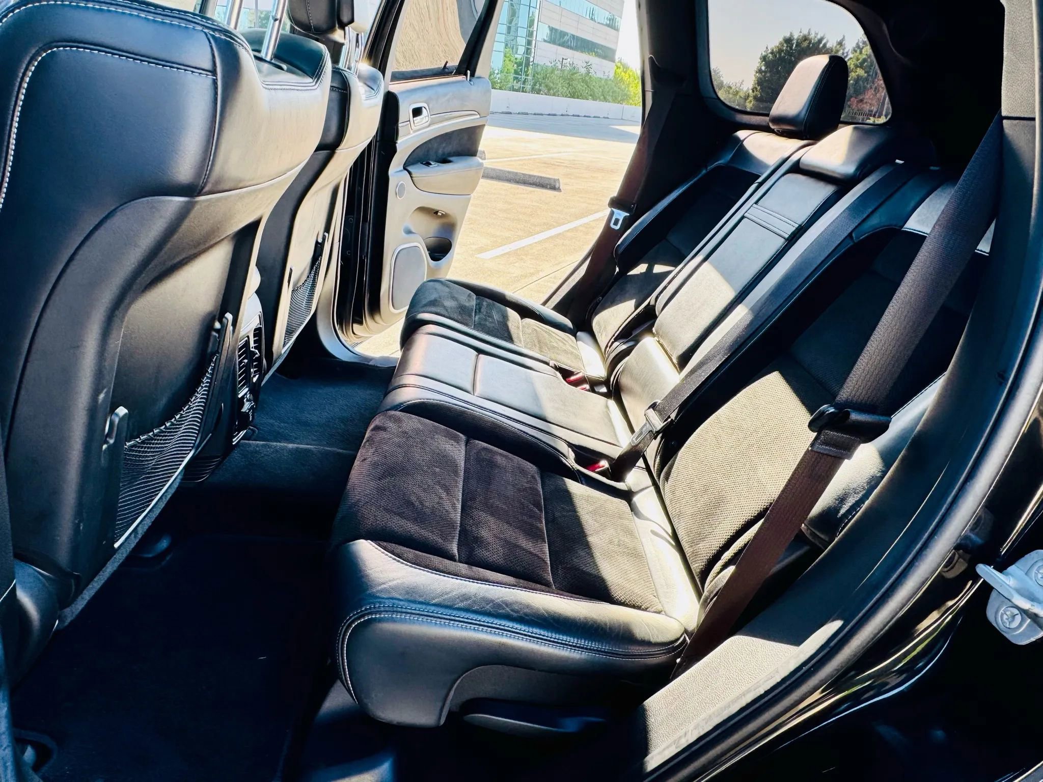 Used 2014 Jeep Grand Cherokee SRT8 w/ Luxury Group II image 50