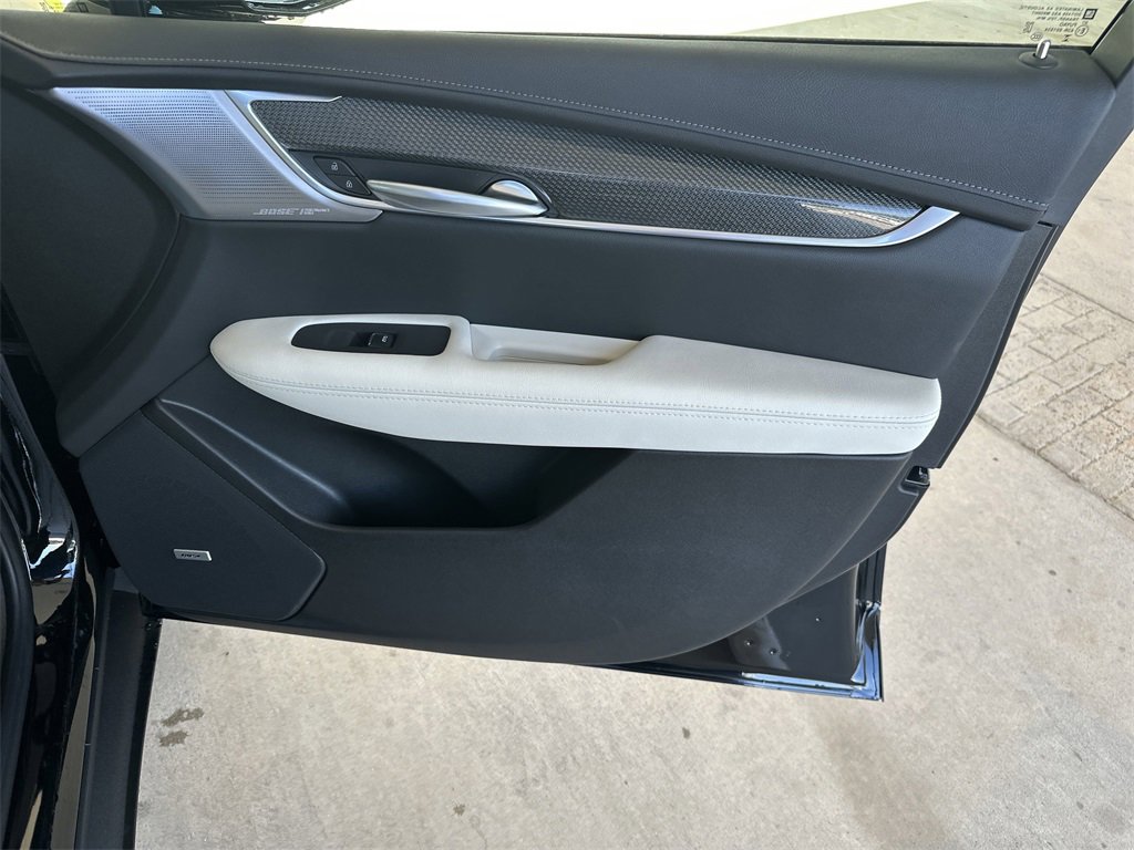 New 2025 Cadillac XT5 Sportv w/ Technology Package image 37