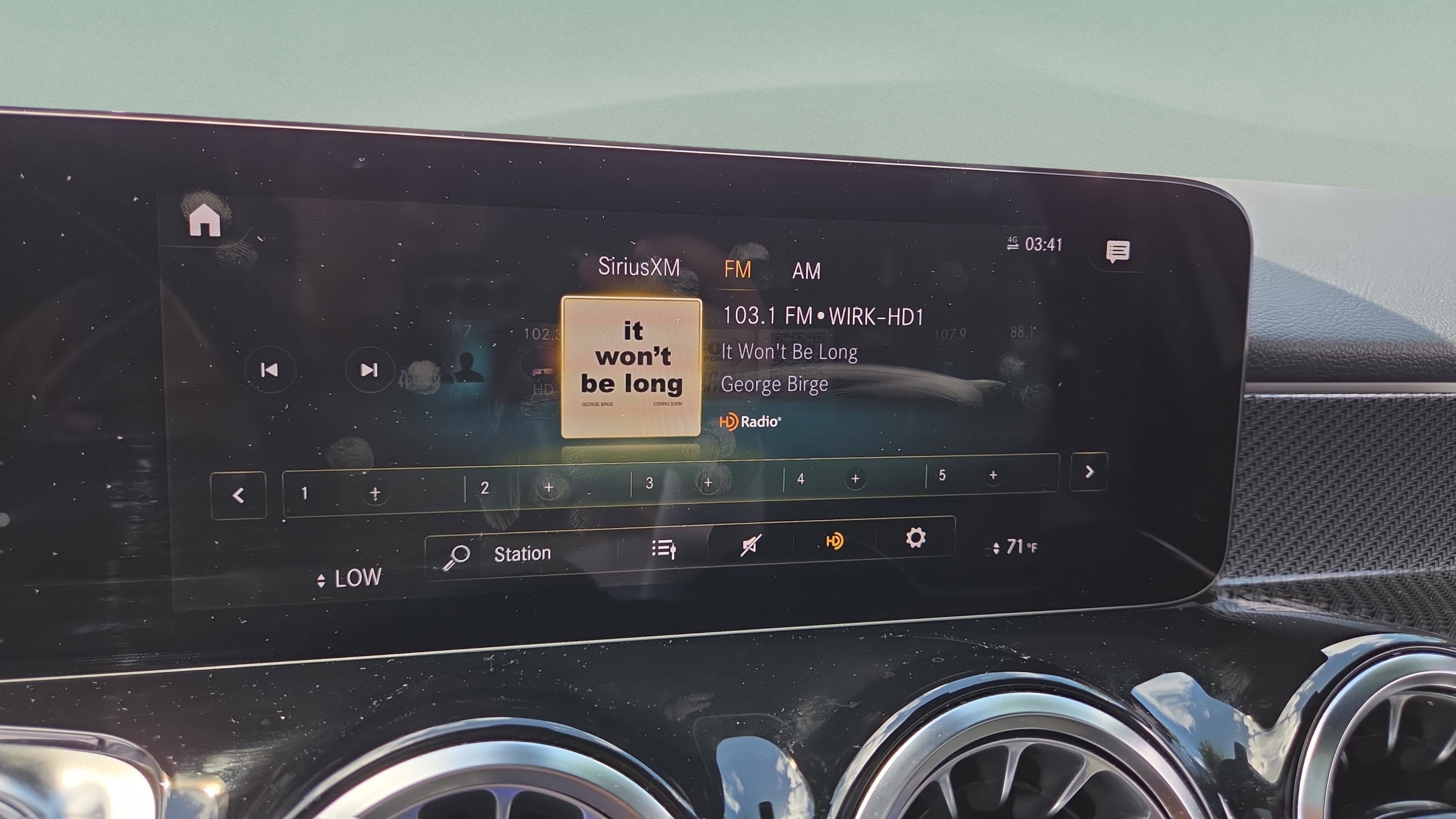Used 2023 Mercedes-Benz GLB 250 image 26