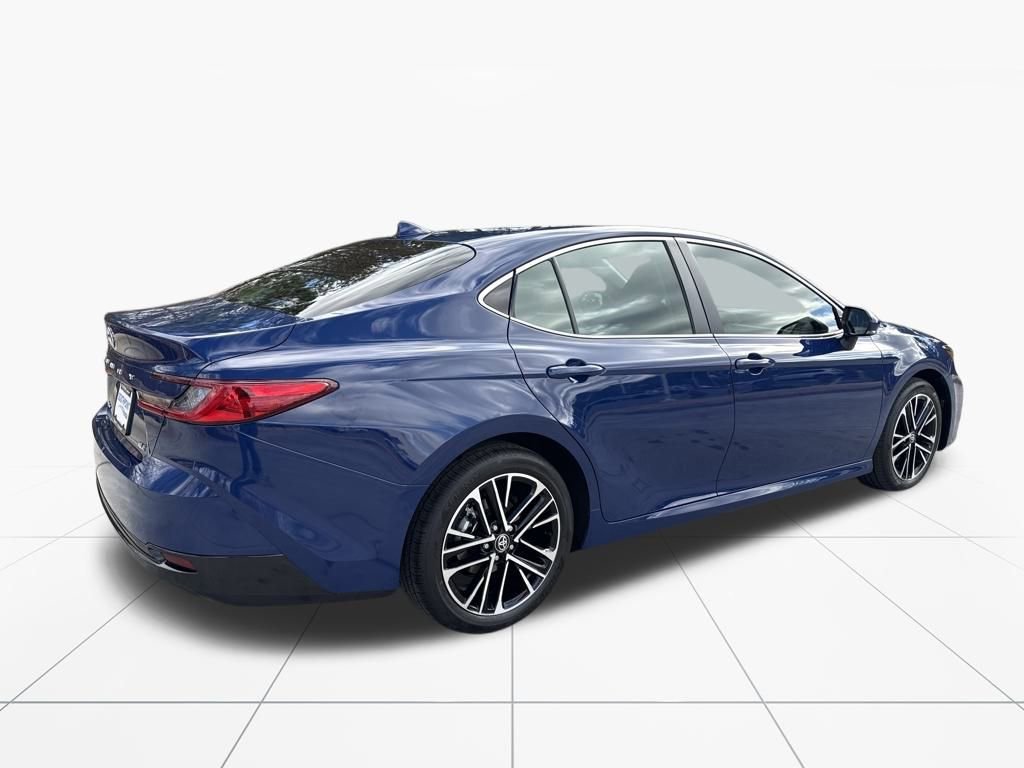Used 2026 Toyota Camry XLE image 9