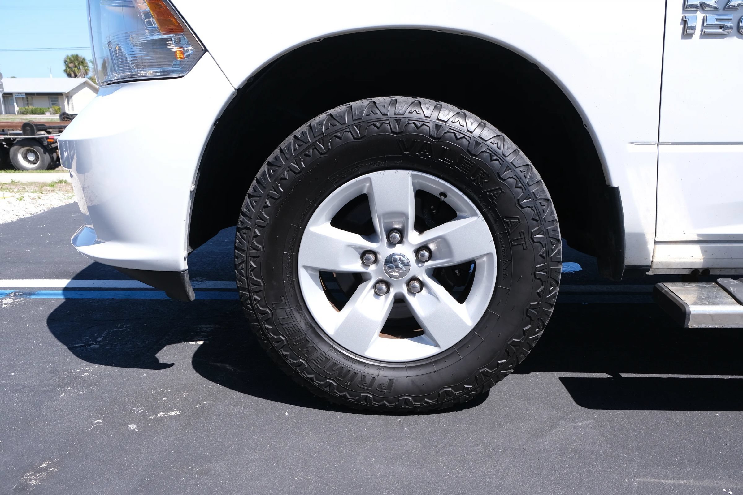 Used 2017 RAM 1500 Express AWD/4WD image 16