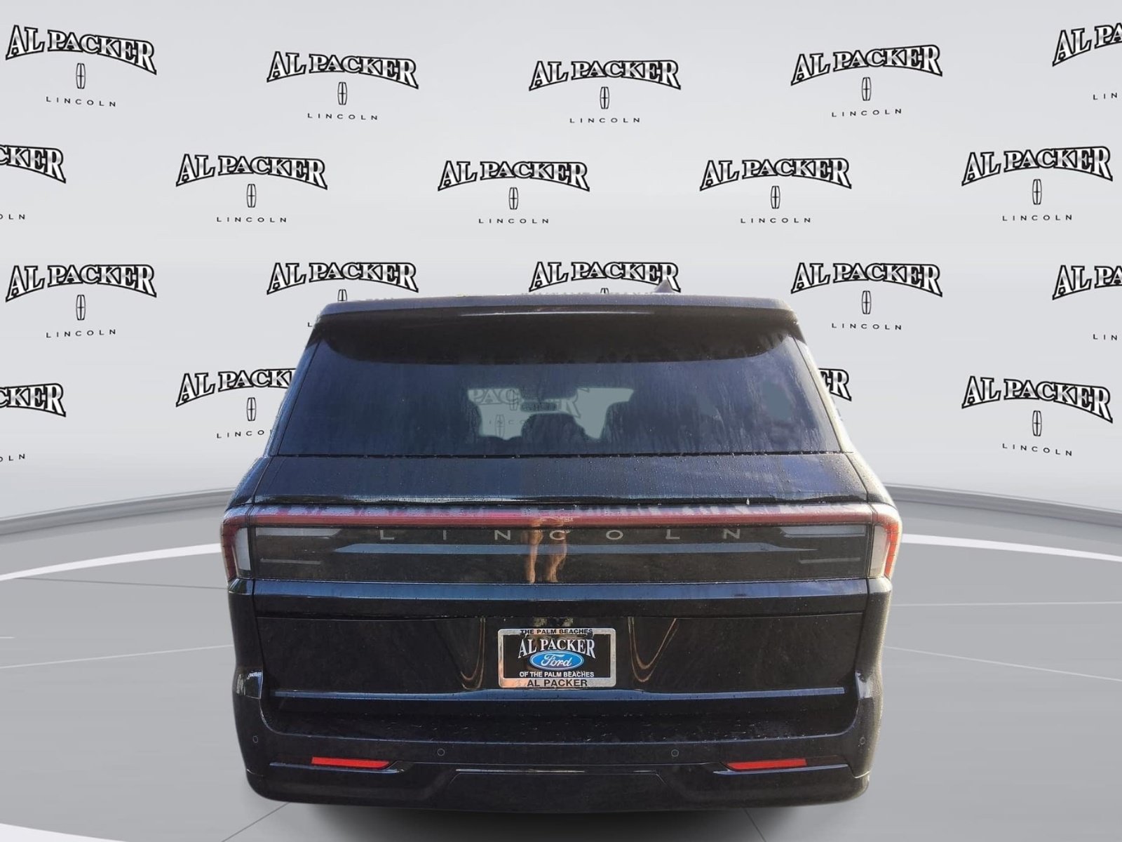 New 2027 Lincoln Navigator Black Label AWD/4WD image 4