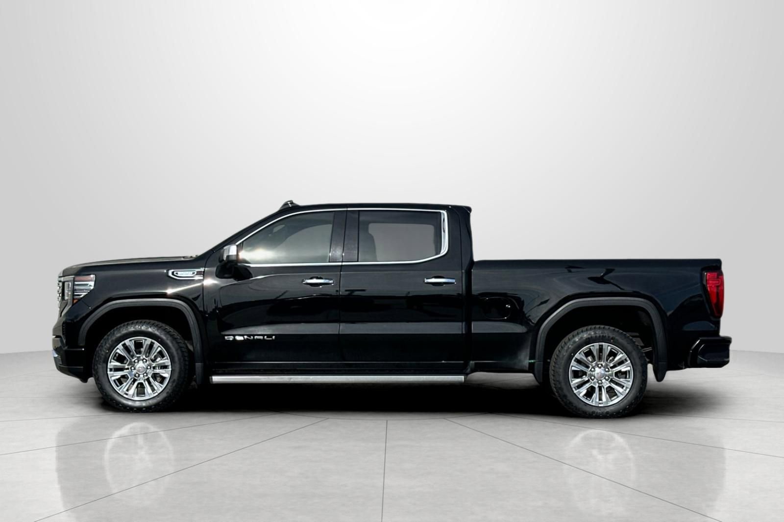 Used 2023 GMC Sierra 1500 Denali w/ Technology Package image 7