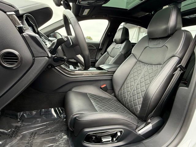 Used 2023 Audi S8 w/ S8 Executive Package image 15