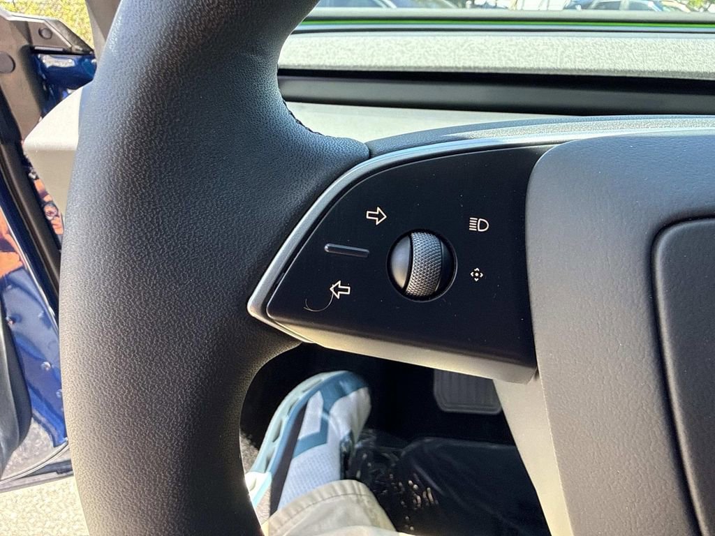 Used 2025 Tesla Model 3 Long Range AWD/4WD image 38