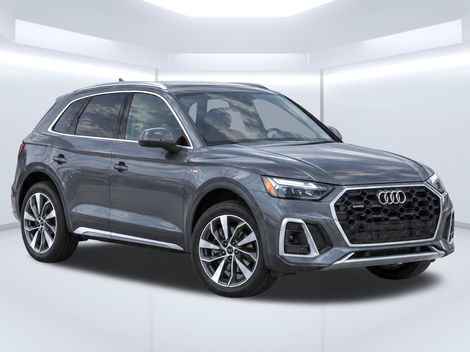 Certified 2023 Audi Q5 2.0T Premium Plus w/ Premium Plus Package AWD/4WD image 2