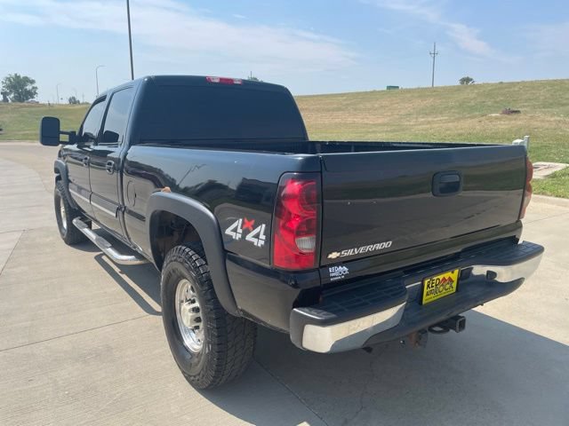Used 2007 Chevrolet Silverado 2500 LT w/ Heavy-Duty Power Package AWD/4WD image 8