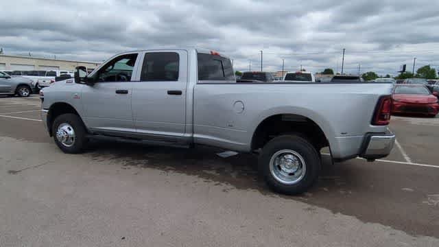 New 2026 RAM 3500 Tradesman AWD/4WD image 6