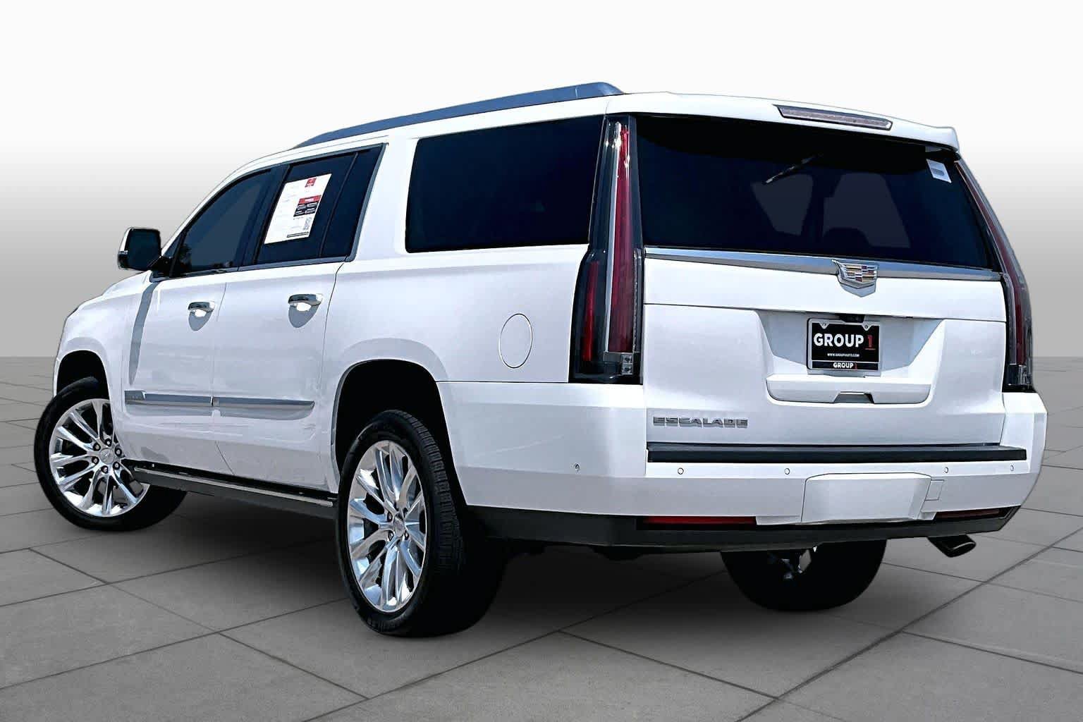 Used 2019 Cadillac Escalade ESV Premium Luxury RWD image 12