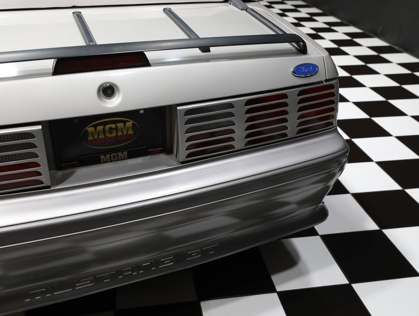 Used 1990 Ford Mustang GT image 27