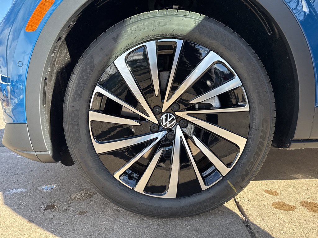 New 2026 Volkswagen ID.4 Pro AWD/4WD image 27