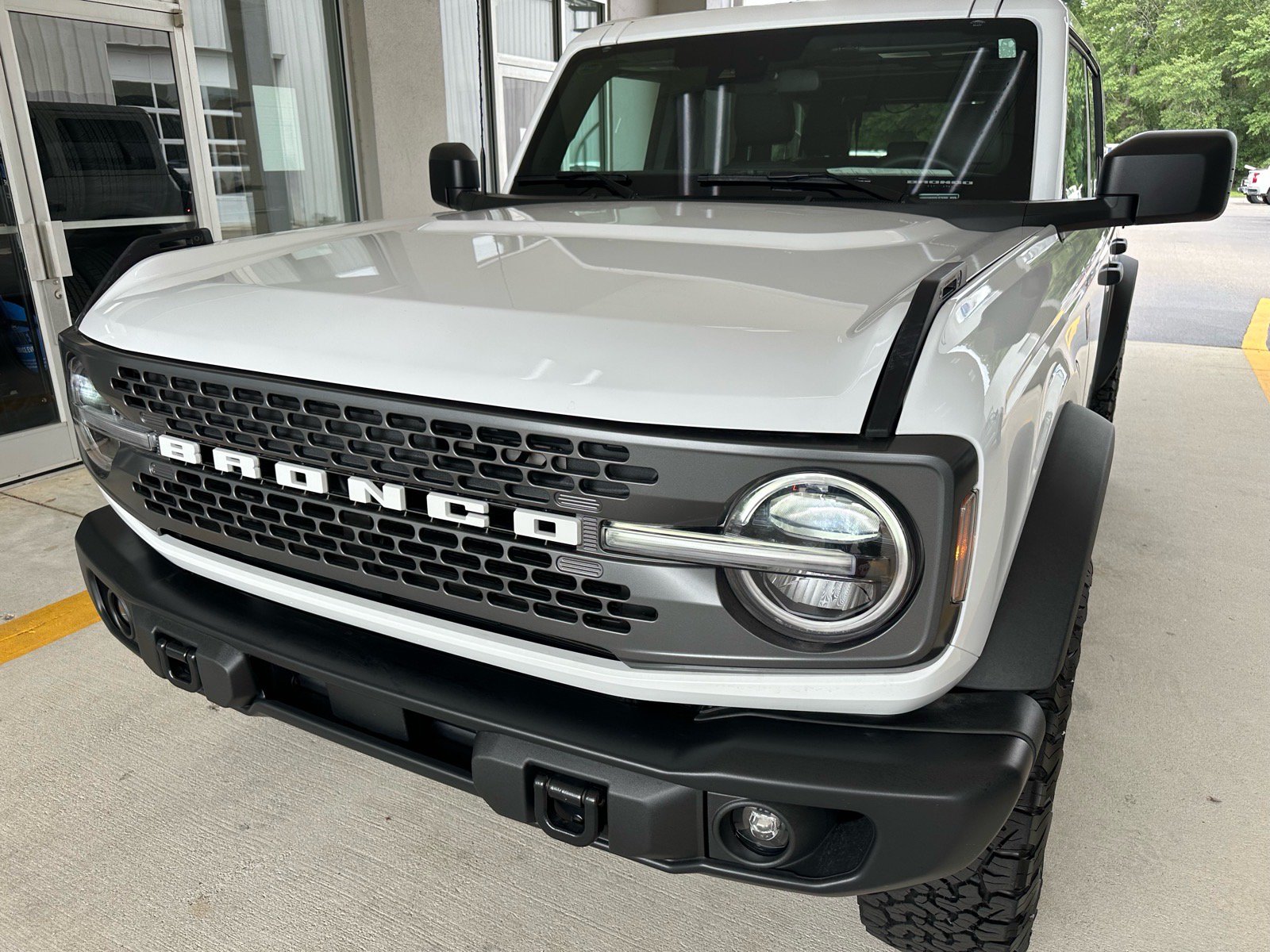 Certified 2025 Ford Bronco Badlands AWD/4WD image 2