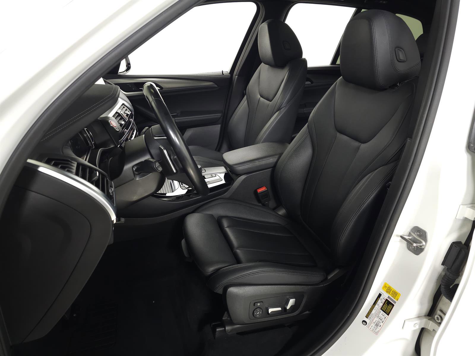 Used 2018 BMW X3 M40i image 15