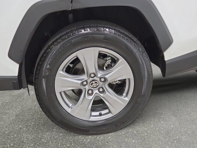 Certified 2024 Toyota RAV4 XLE AWD/4WD image 29