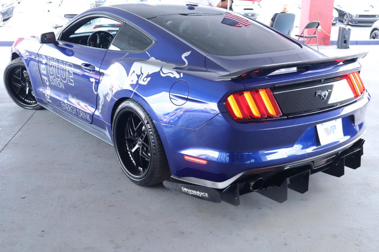 Used 2016 Ford Mustang Premium RWD image 7