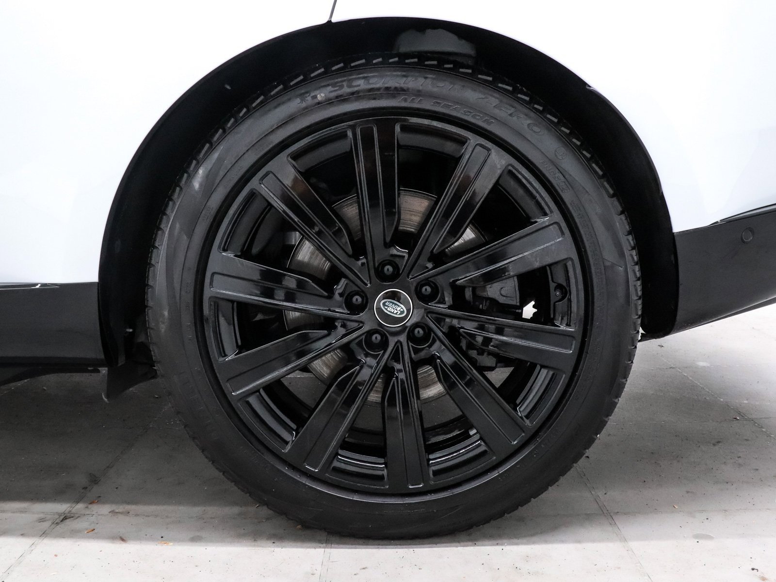 Used 2024 Land Rover Range Rover Autobiography image 9