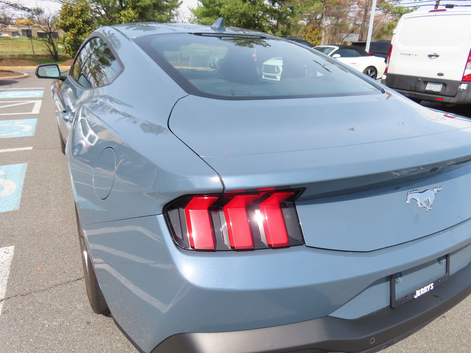 Used 2024 Ford Mustang EcoBoost image 10