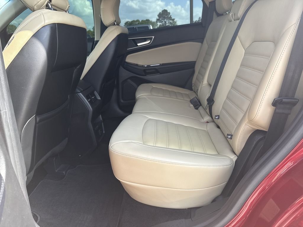 Used 2018 Ford Edge SEL w/ Equipment Group 201A image 24