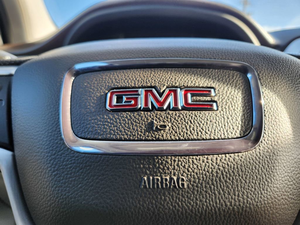 Used 2022 GMC Acadia SLE FWD image 25