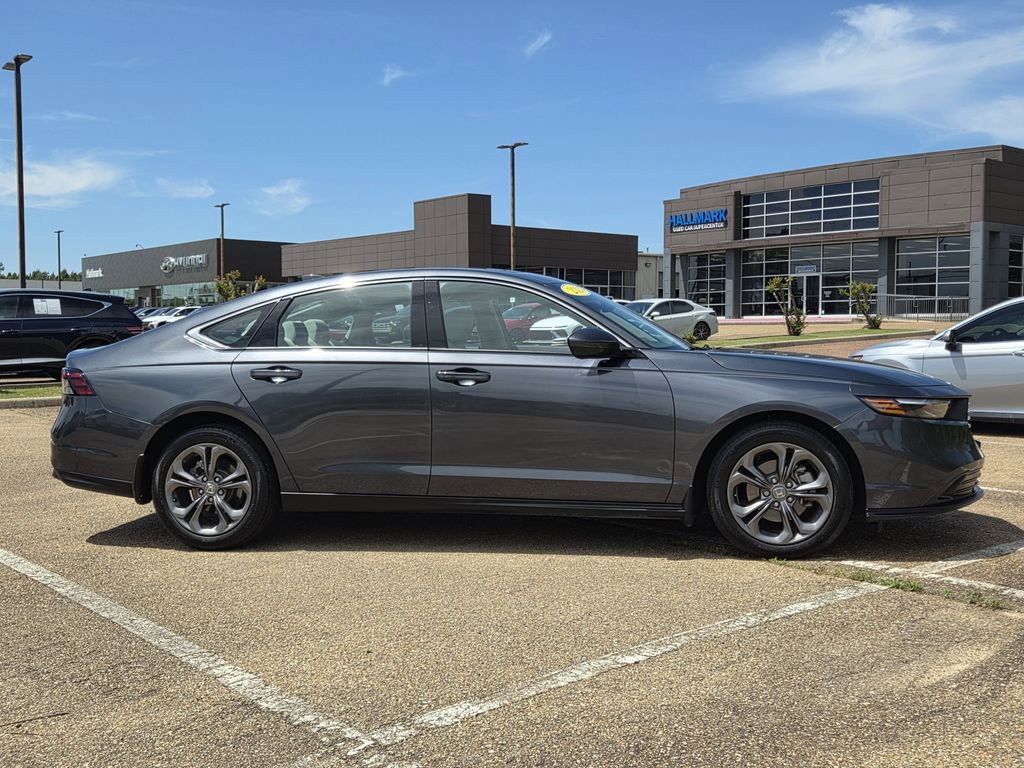 Used 2024 Honda Accord EX image 3