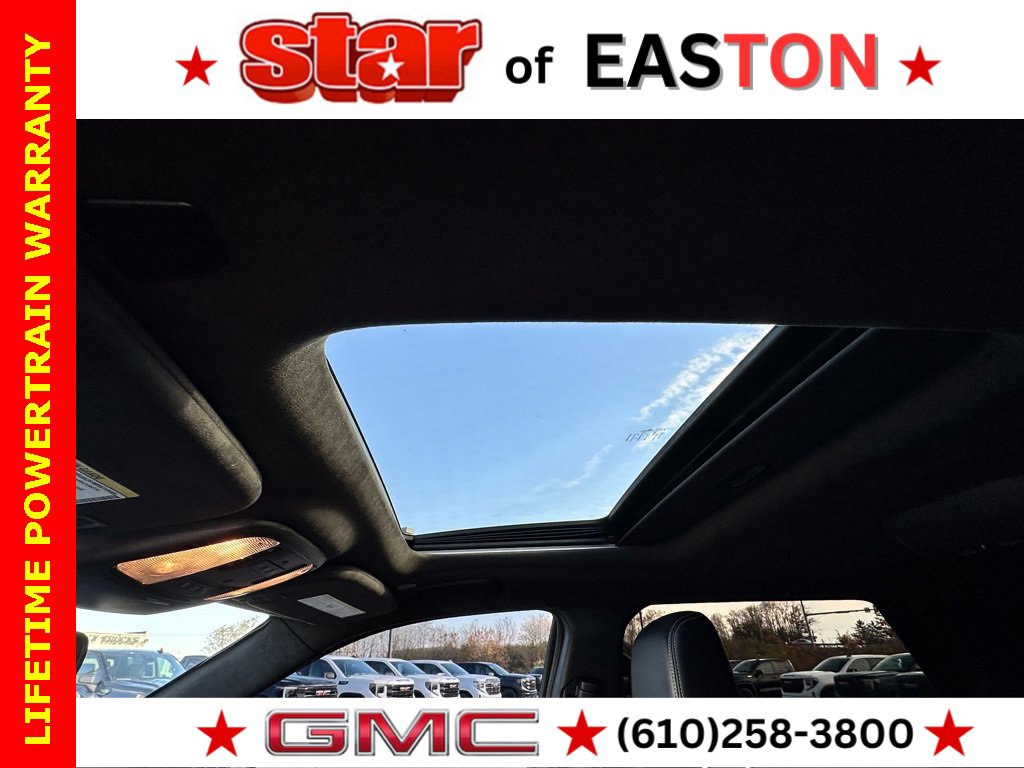 Used 2023 Dodge Durango R/T w/ Hemi Orange Plus Package image 37