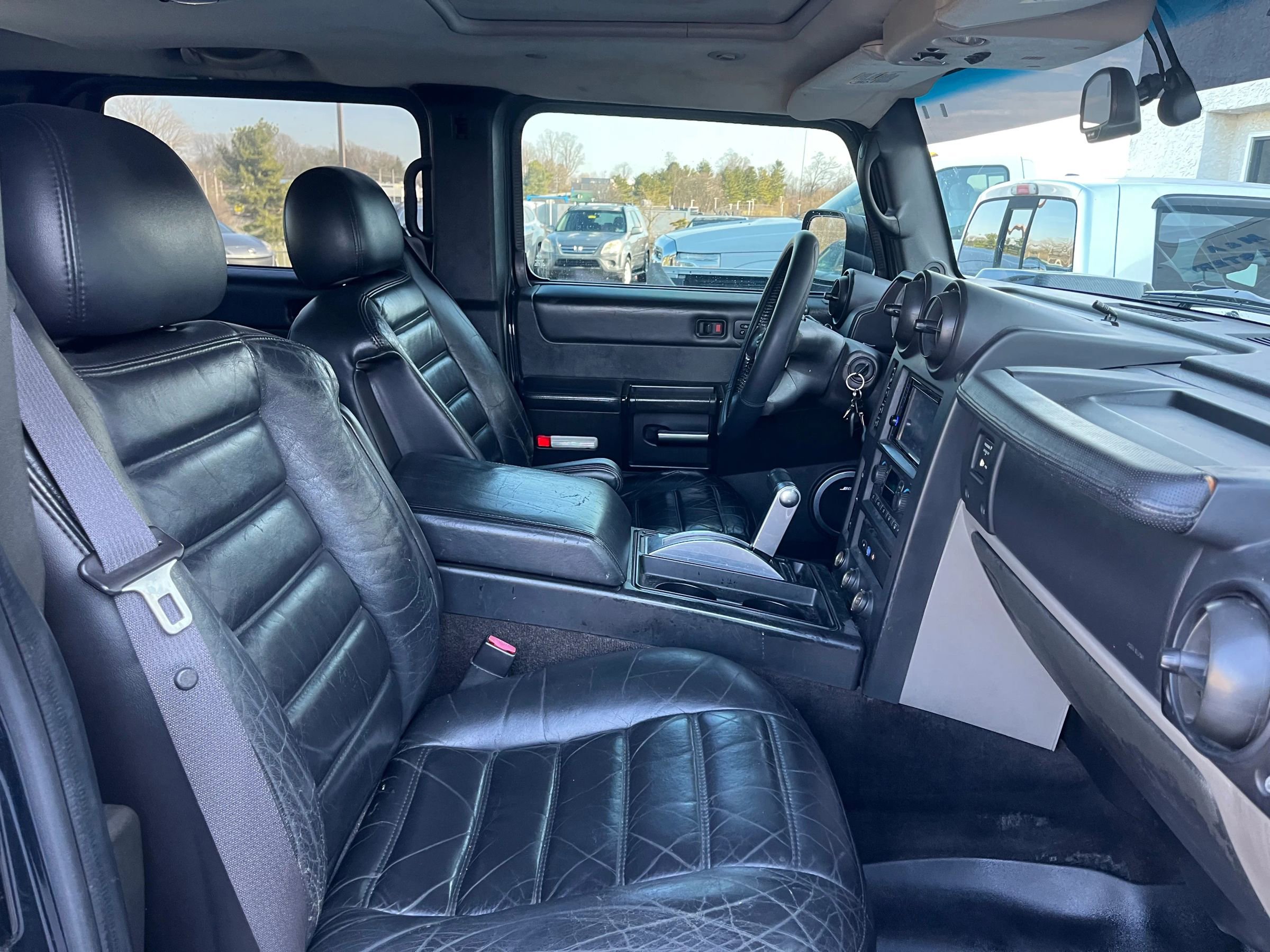 Used 2005 HUMMER H2 SUT w/ Preferred Equipment Group image 12