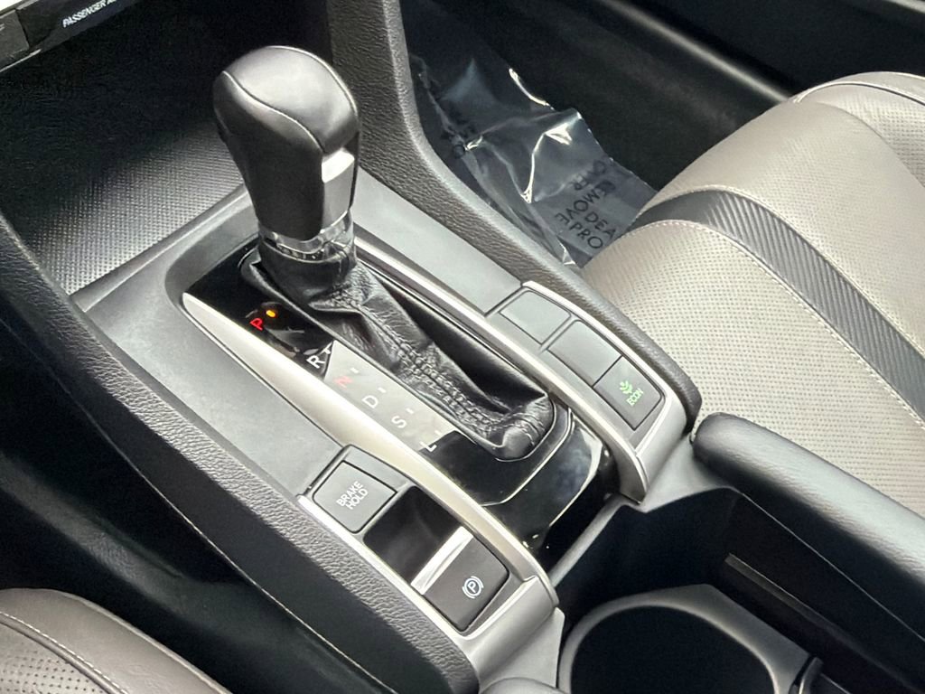 Used 2017 Honda Civic Touring image 24